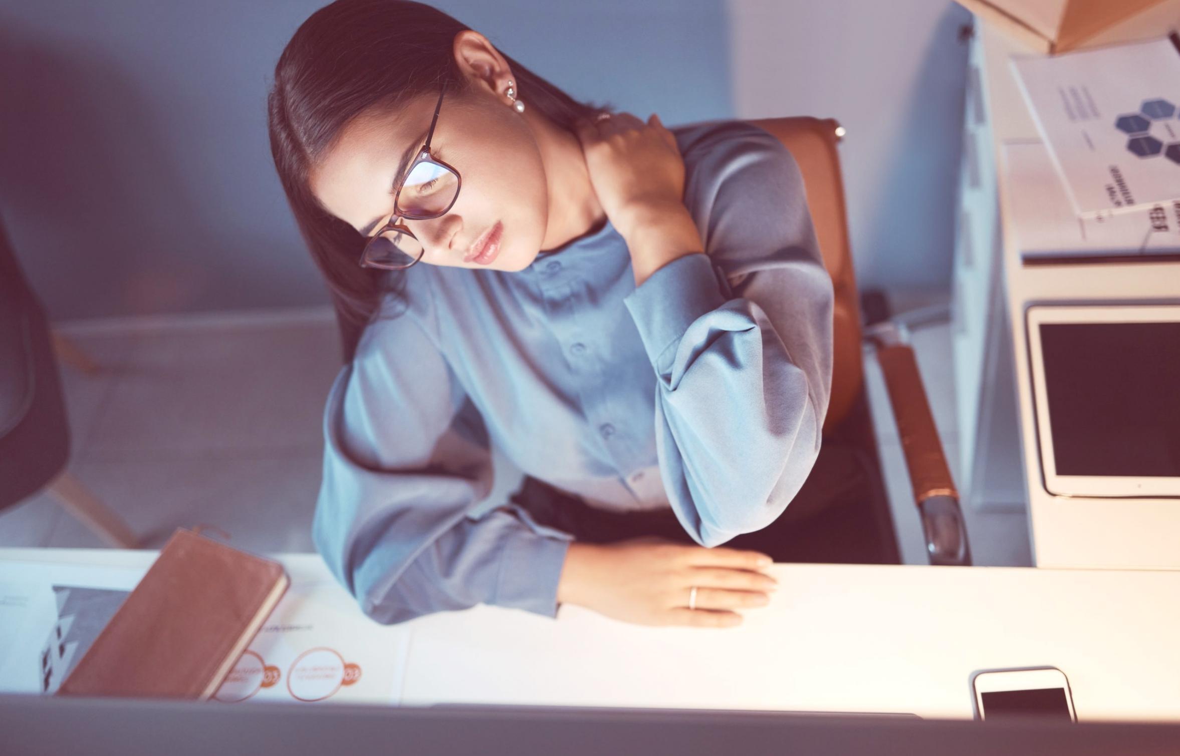 Students in a live online communication lesson with Brightlunexa instructor